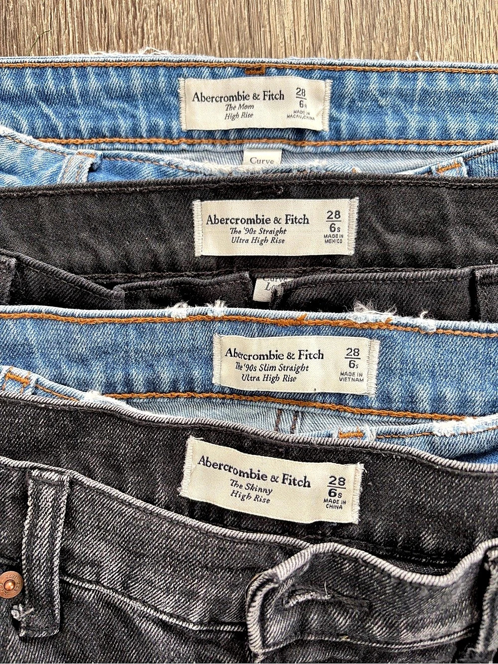 Abercrombie & Fitch Jean Bundle size 28 SHORT